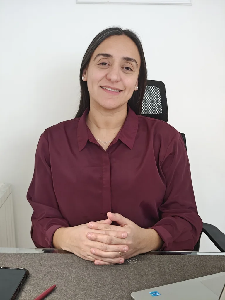 Dra. María Cecilia Burgos Katsinis, abogada